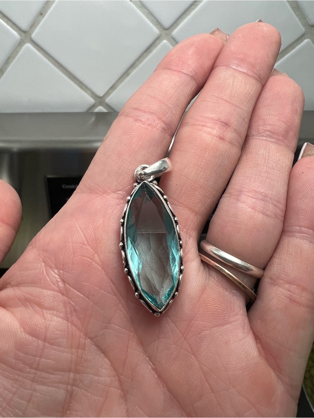 Large statement marquise cut aquamarine necklace pendant. - Picture 2 of 6